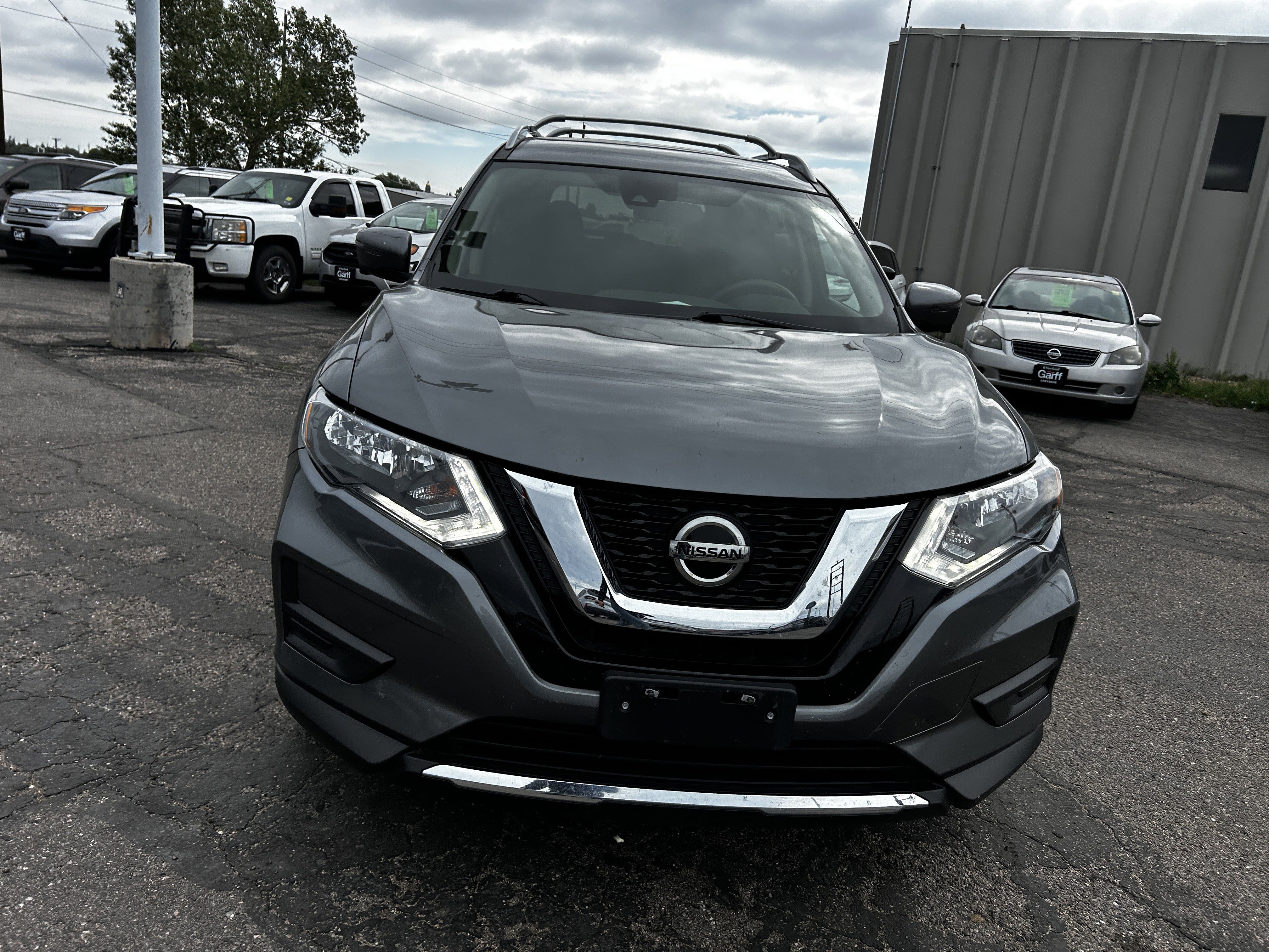 Used 2020 Gun Metallic Nissan SV image 9