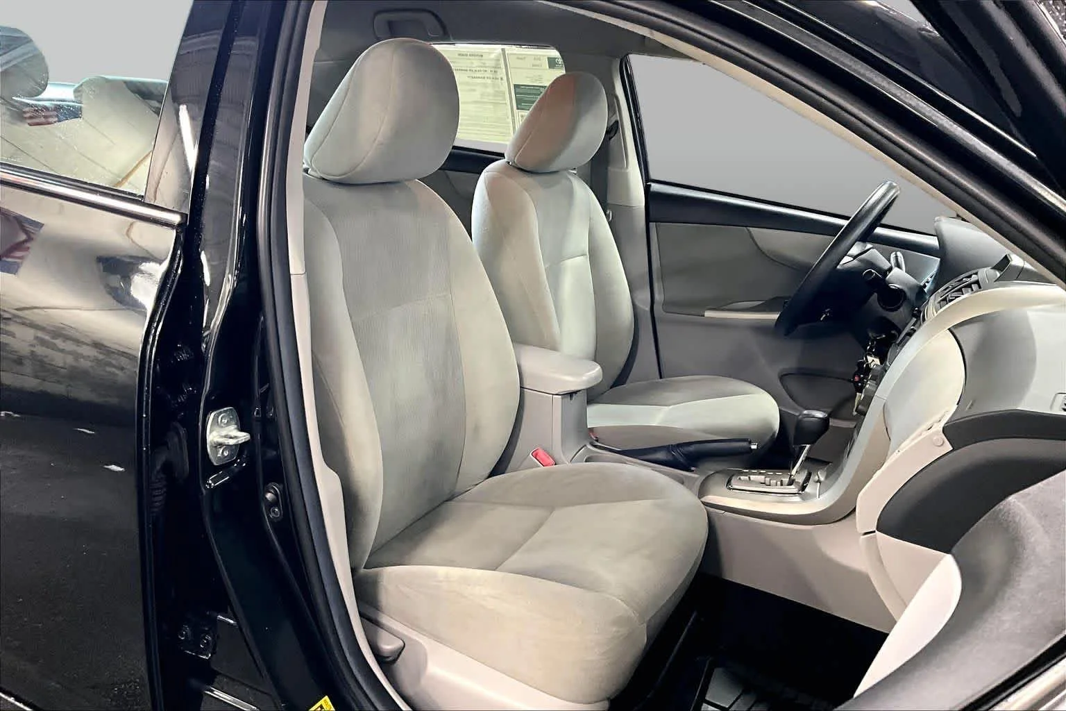 Used 2013 Black Sand Pearl Toyota LE image 8