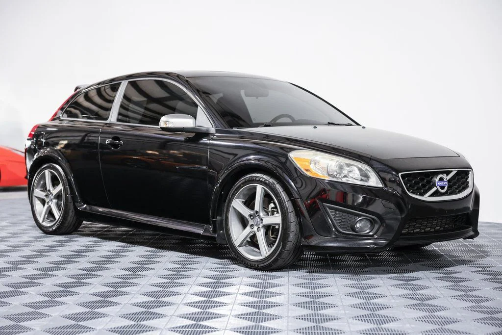 Used 2011 Black Volvo T5 R-Design image 4