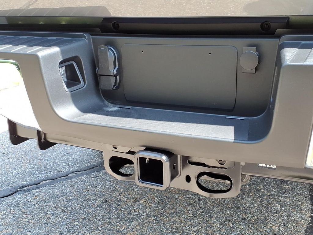 New 2026 Carbonized Gray Metallic Ford F-350® XLT image 7