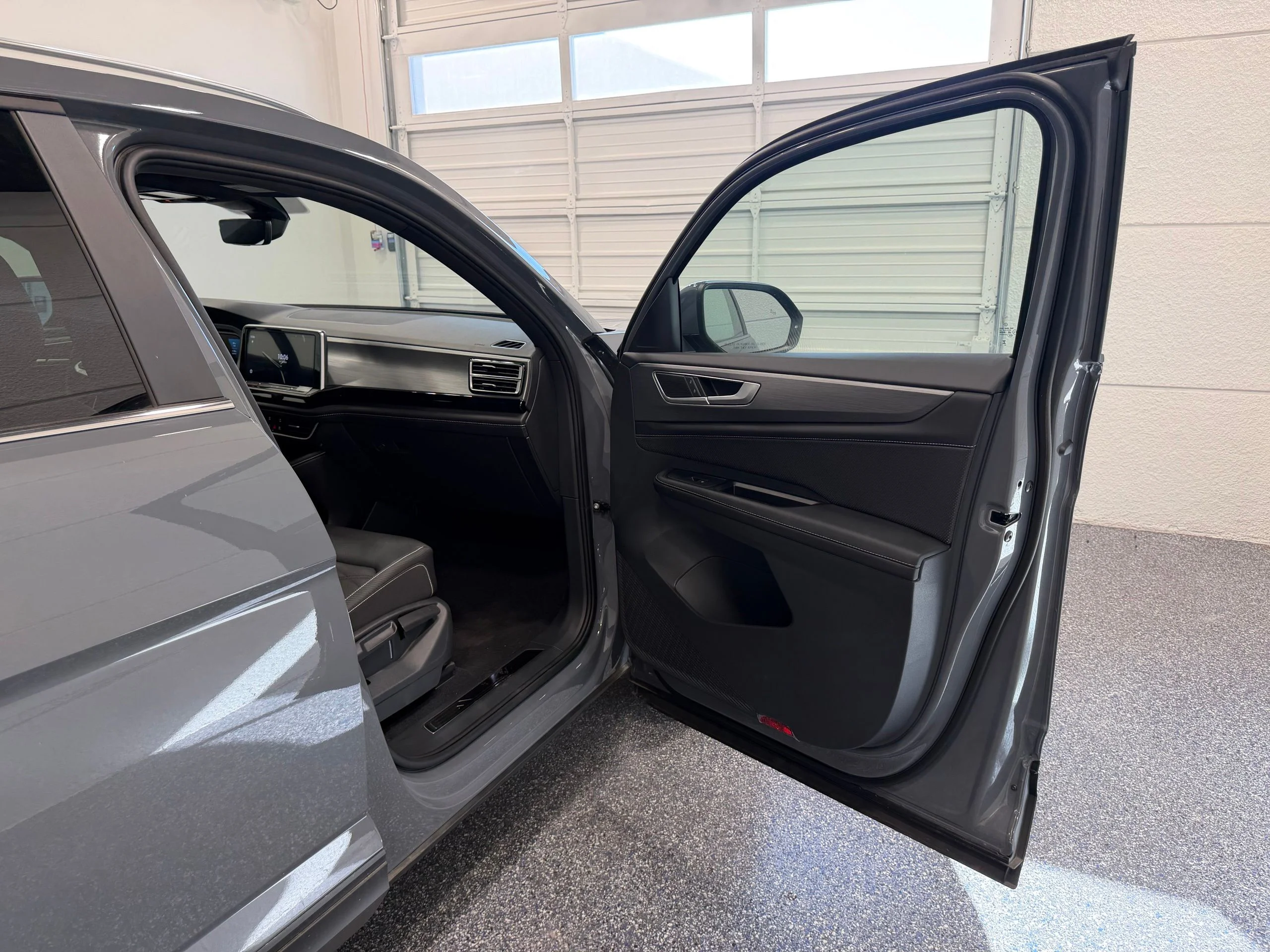 New 2026 Gray Volkswagen 2.0T SE w/Technology image 28