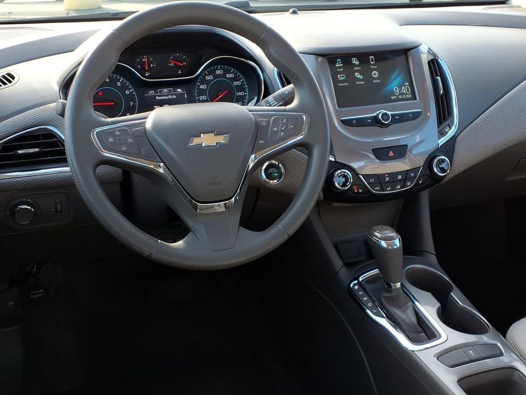 Used 2017 Chevrolet Cruze LT with VIN 1G1BE5SM1H7174226 for sale in Kernersville, NC