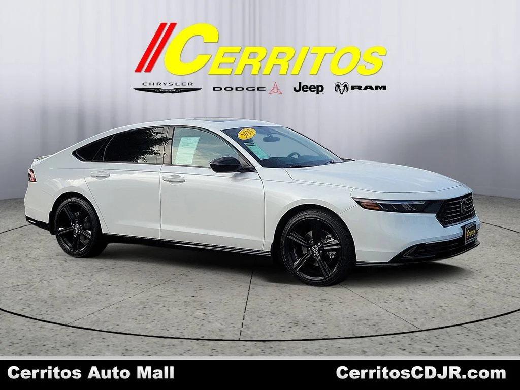 2023 Honda Accord Hybrid Sport-L w/o BSI's photo