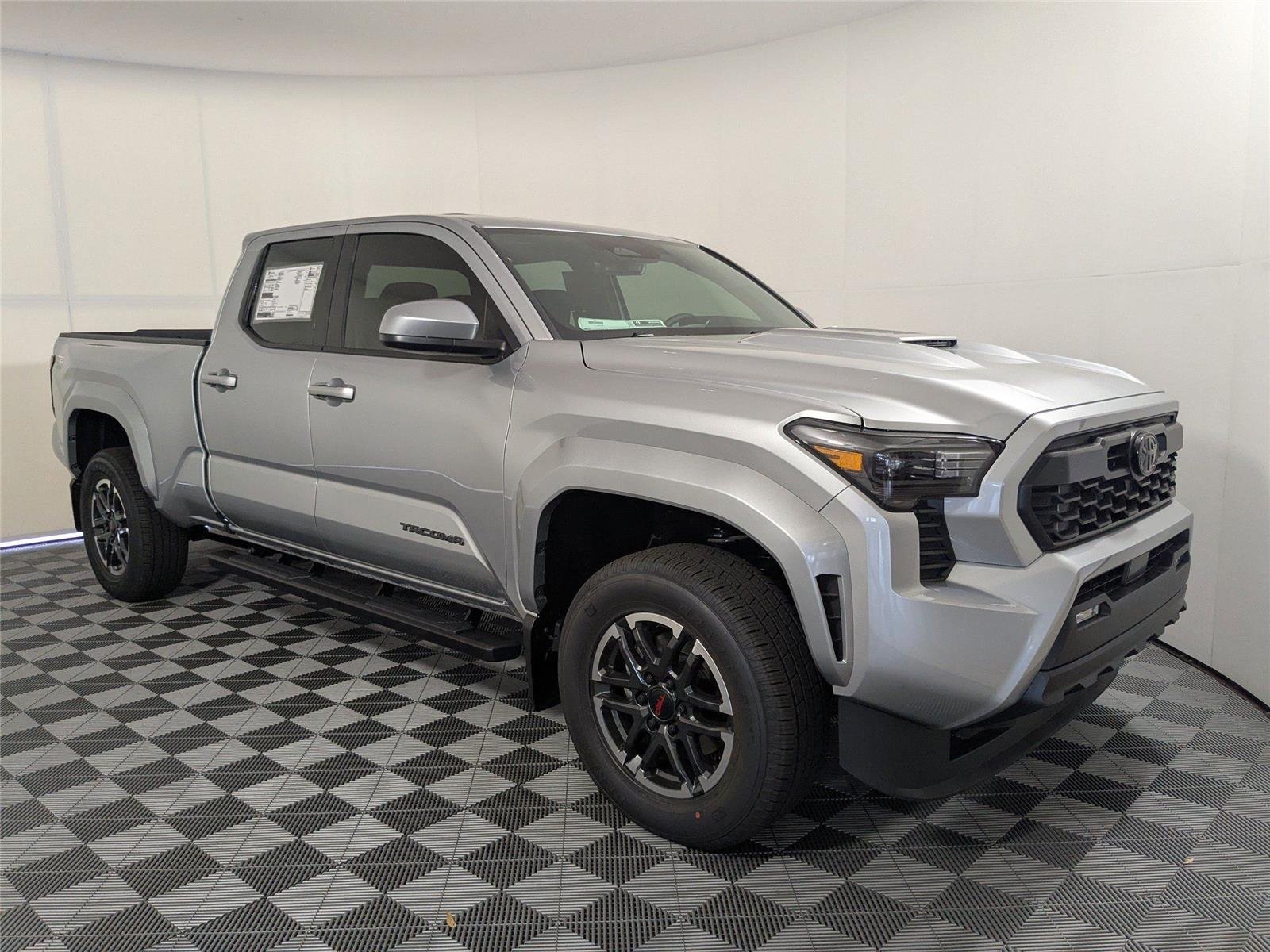 2026 Toyota Tacoma TRD Sport - Photo 3