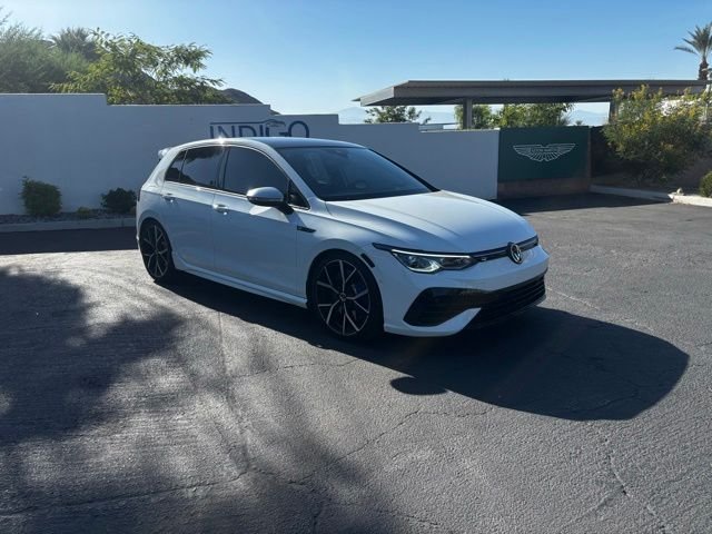 Used 2024 Pure White Volkswagen 2.0T image 3