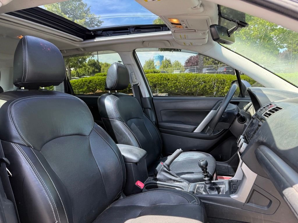 Used 2018 Ice Silver Metallic Subaru 2.5i Premium image 23