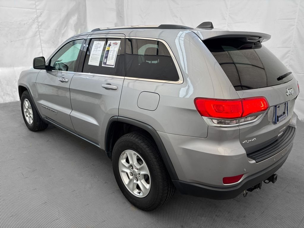 Used 2017 Silver Jeep Laredo image 4