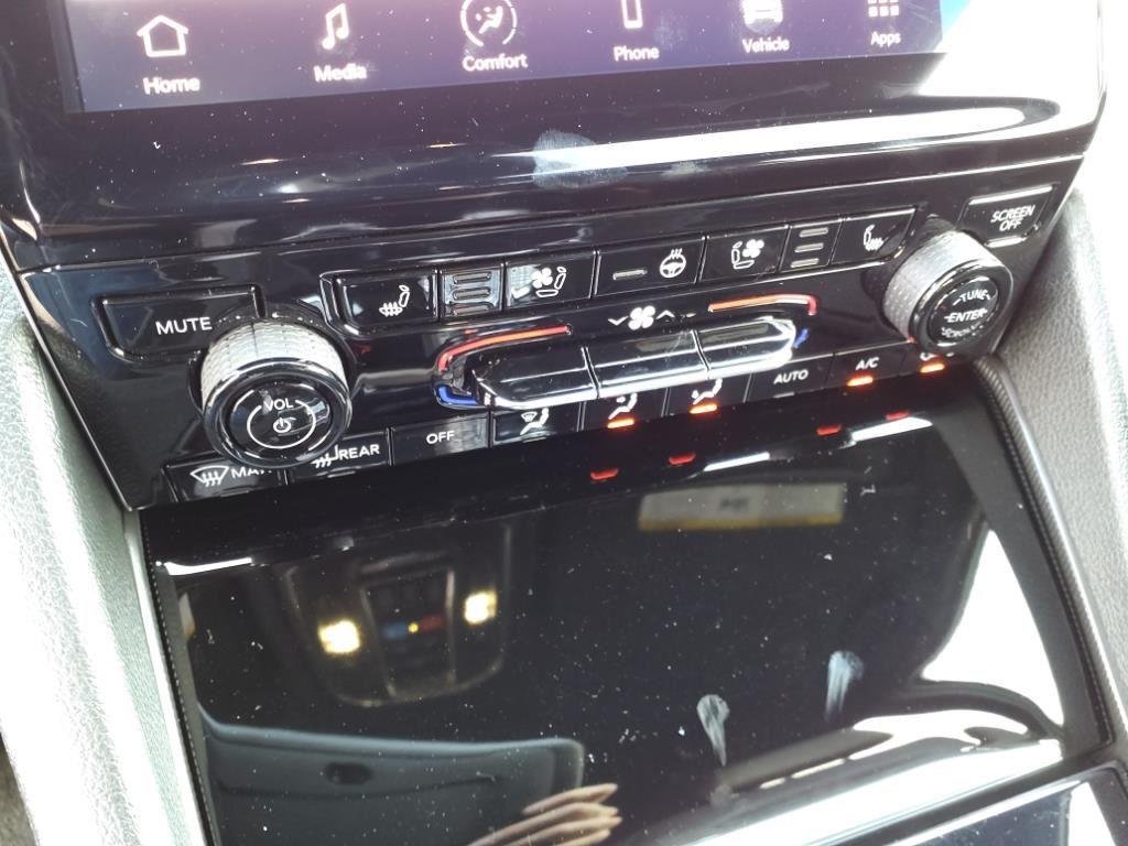 Used 2024 Silver Zynith Jeep  image 14