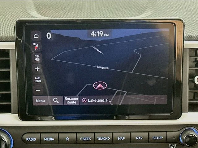 Certified Used 2025 Green Hyundai Limited image 16