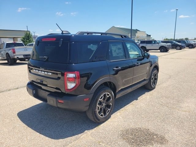 New 2026 Shadow Black Ford Outer Banks® image 23