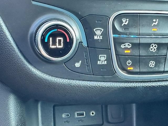 Used 2019 SUMMIT WHITE Chevrolet LT image 20