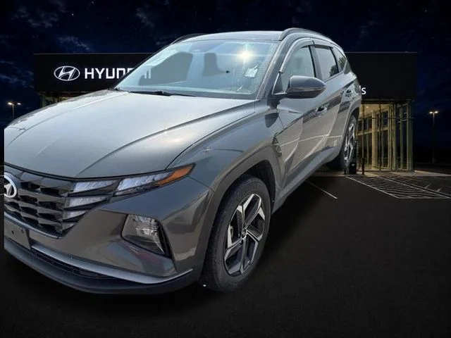 Used 2024 Gray Hyundai SEL Convenience image 11