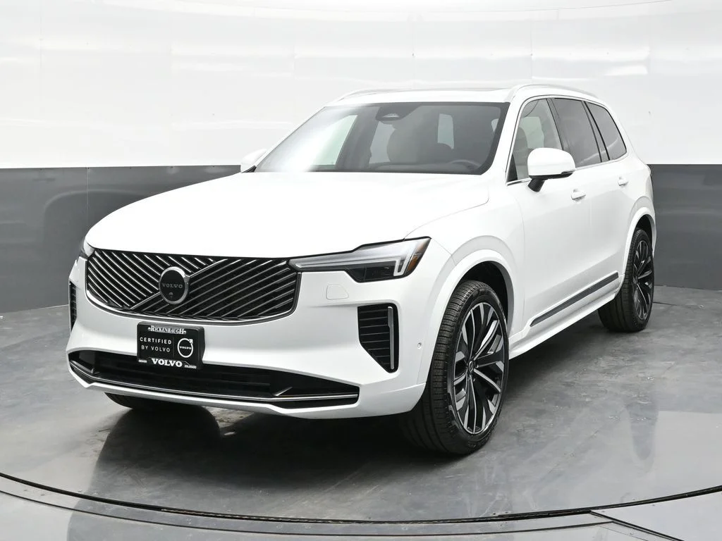 New 2026 Crystal White Volvo Plus image 2