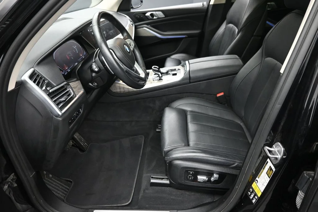 Certified Used 2022 Black BMW xDrive40i image 20