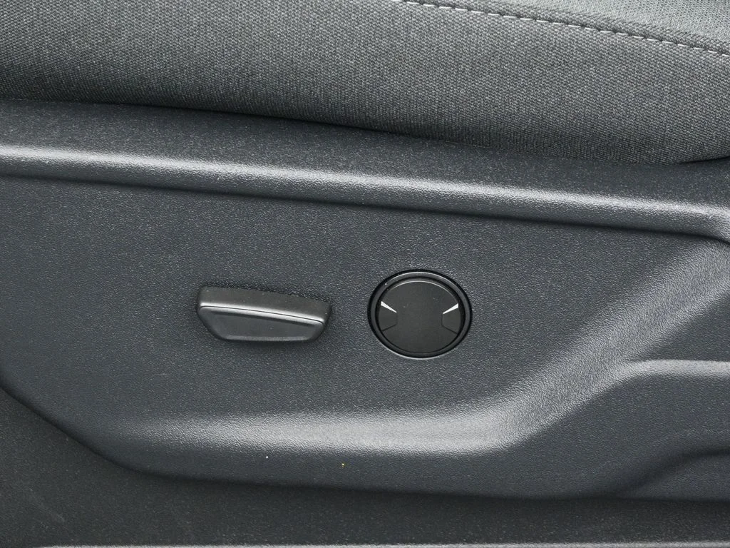 New 2026 White Ford XLT image 9