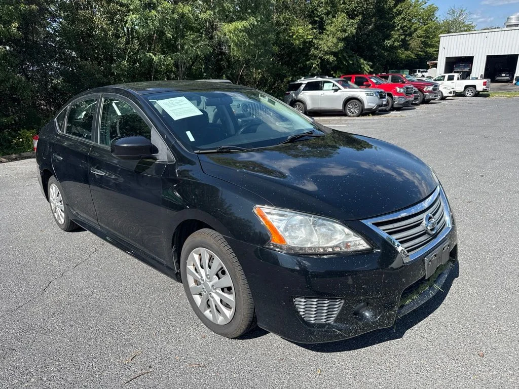 Used 2013 Black Nissan SR image 1