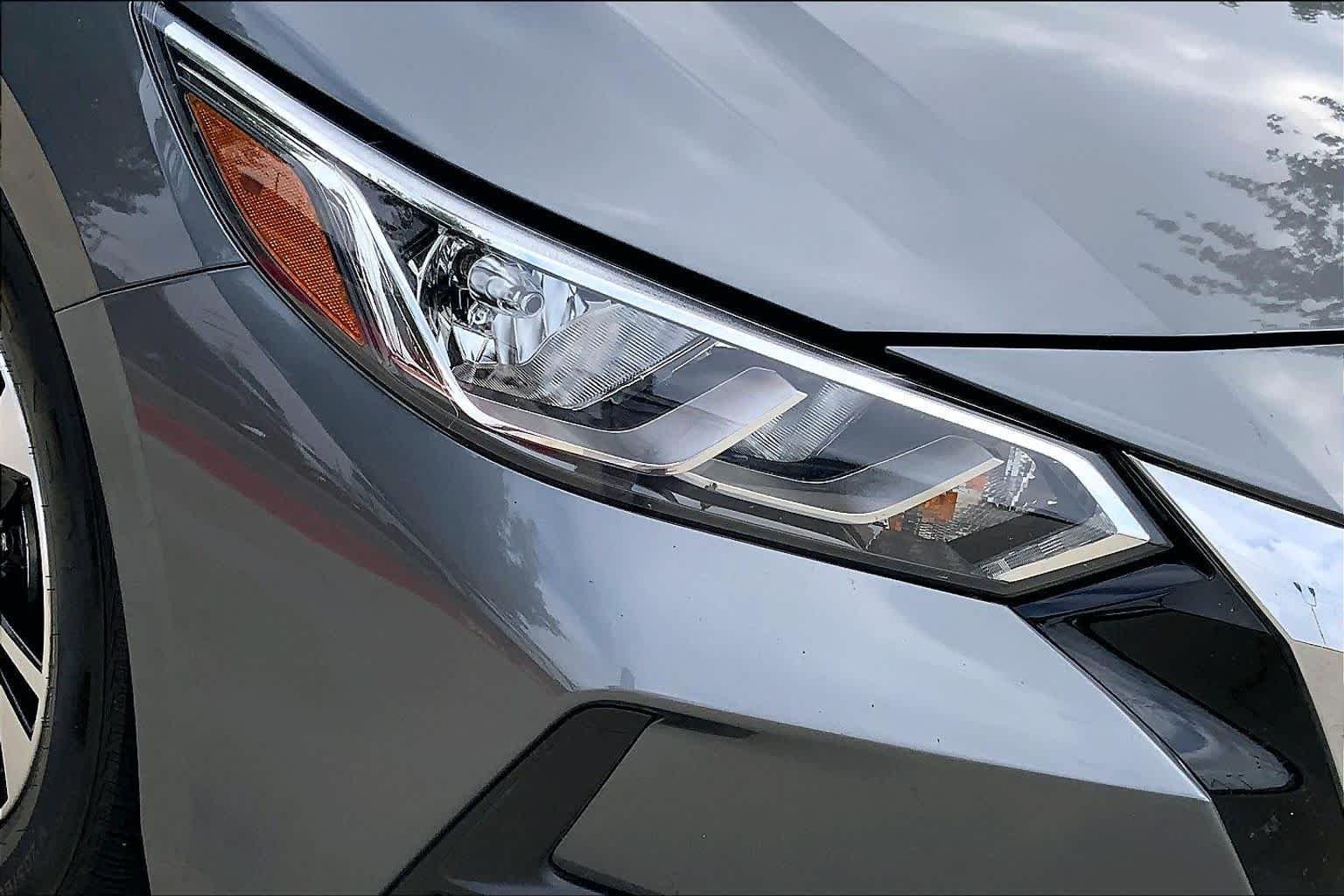 Used 2022 Gun Metallic Nissan SV image 27