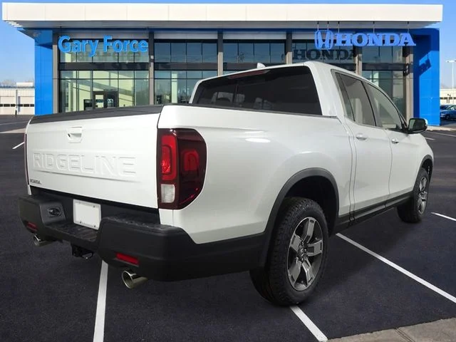 New 2026 Platinum White Pearl Honda RTL image 5