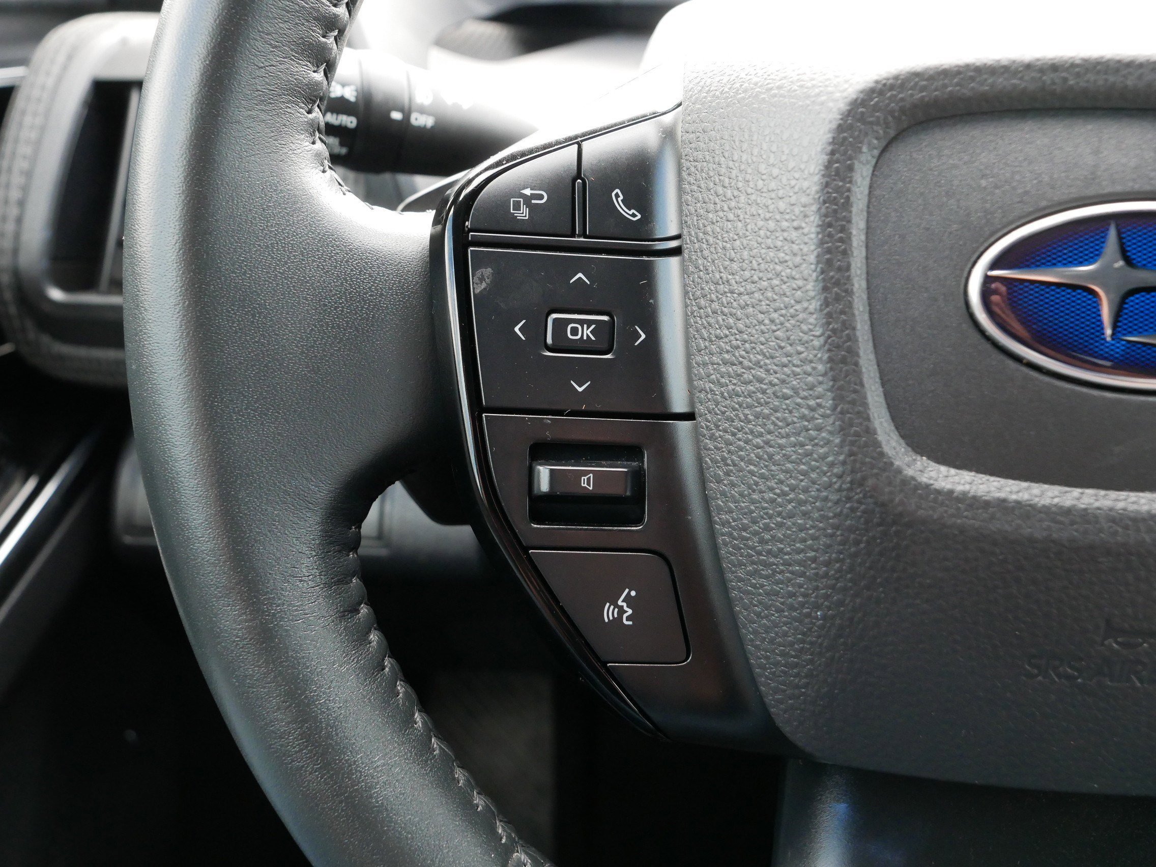 Used 2023 Harbor Mist Gray Pearl Subaru Limited image 31