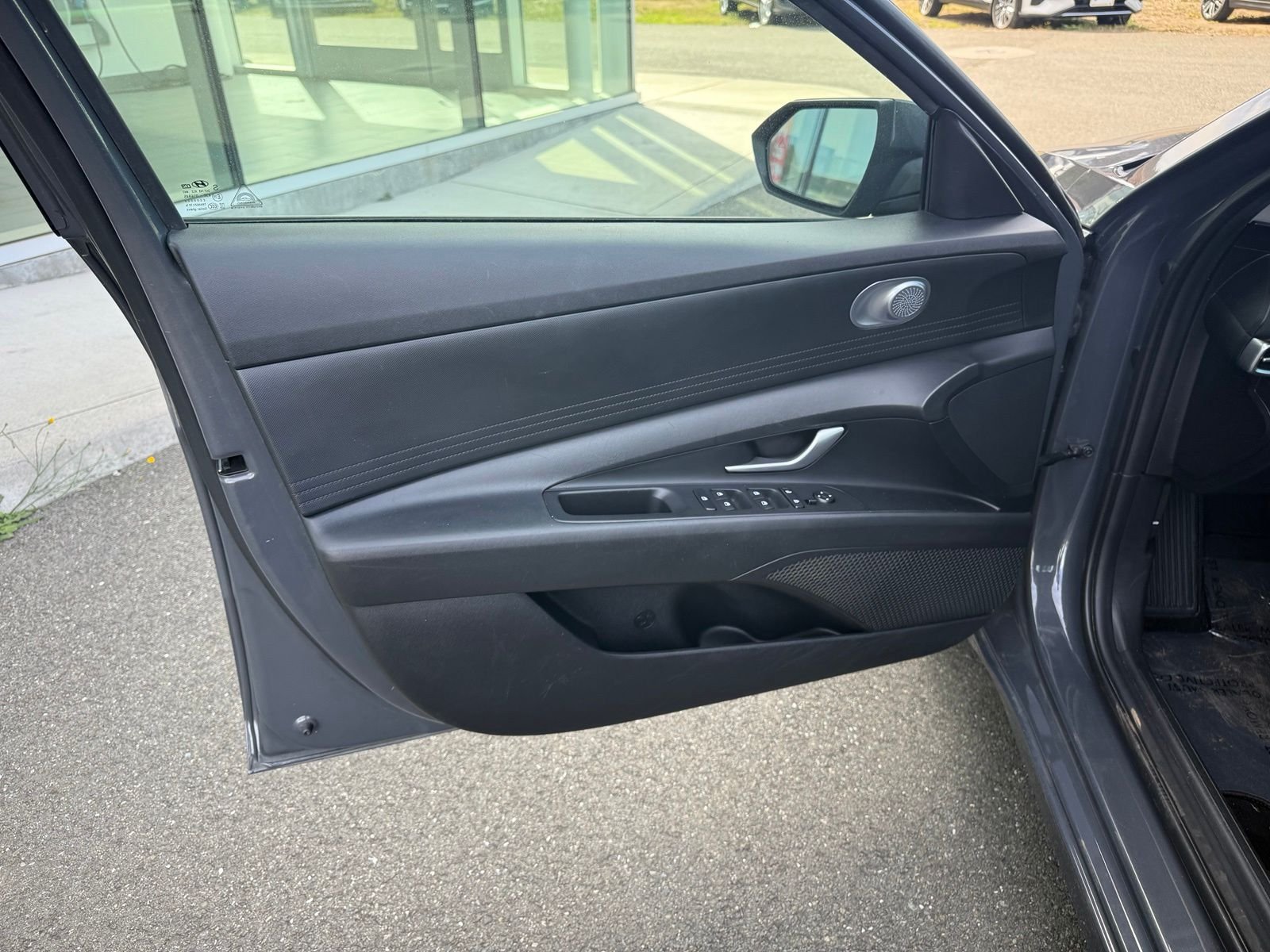 Used 2023 Gray Hyundai SEL image 12