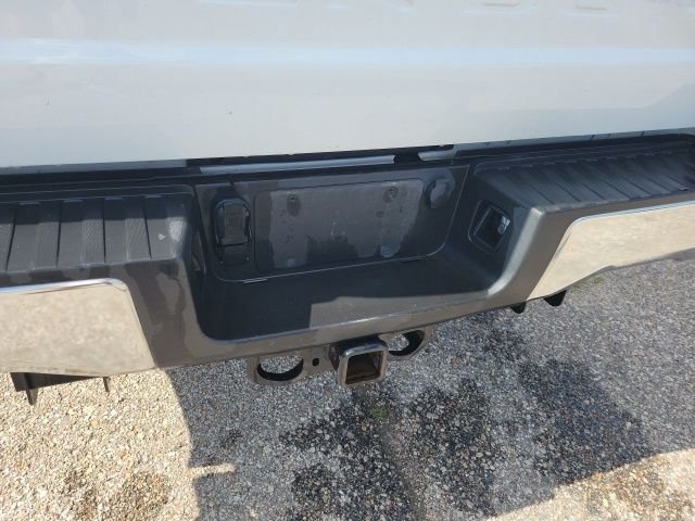 Used 2025 Oxford White Ford XLT image 26