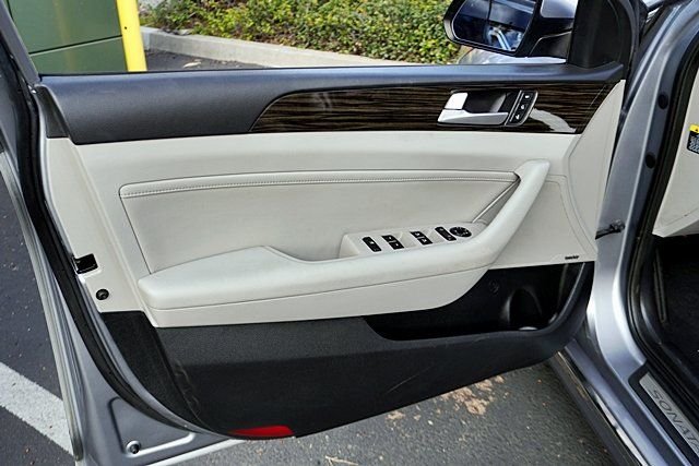 Used 2016 Gray Hyundai Limited image 21