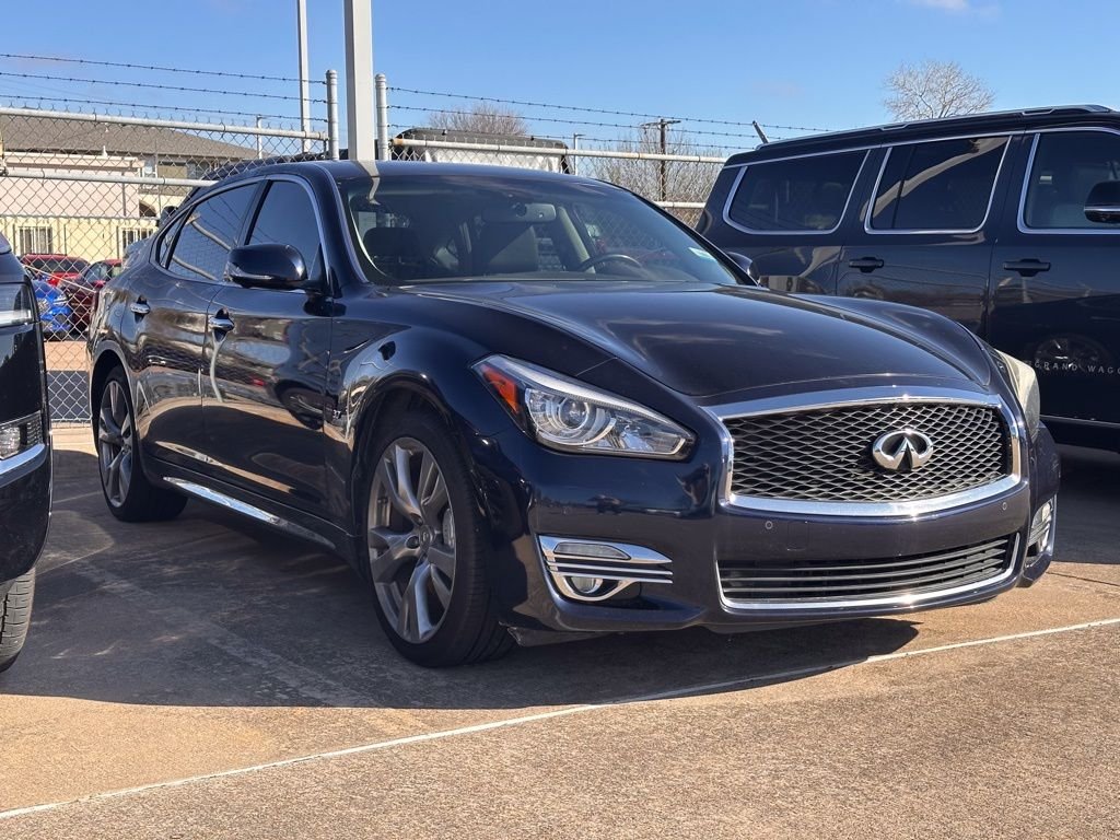 2016 INFINITI Q70L