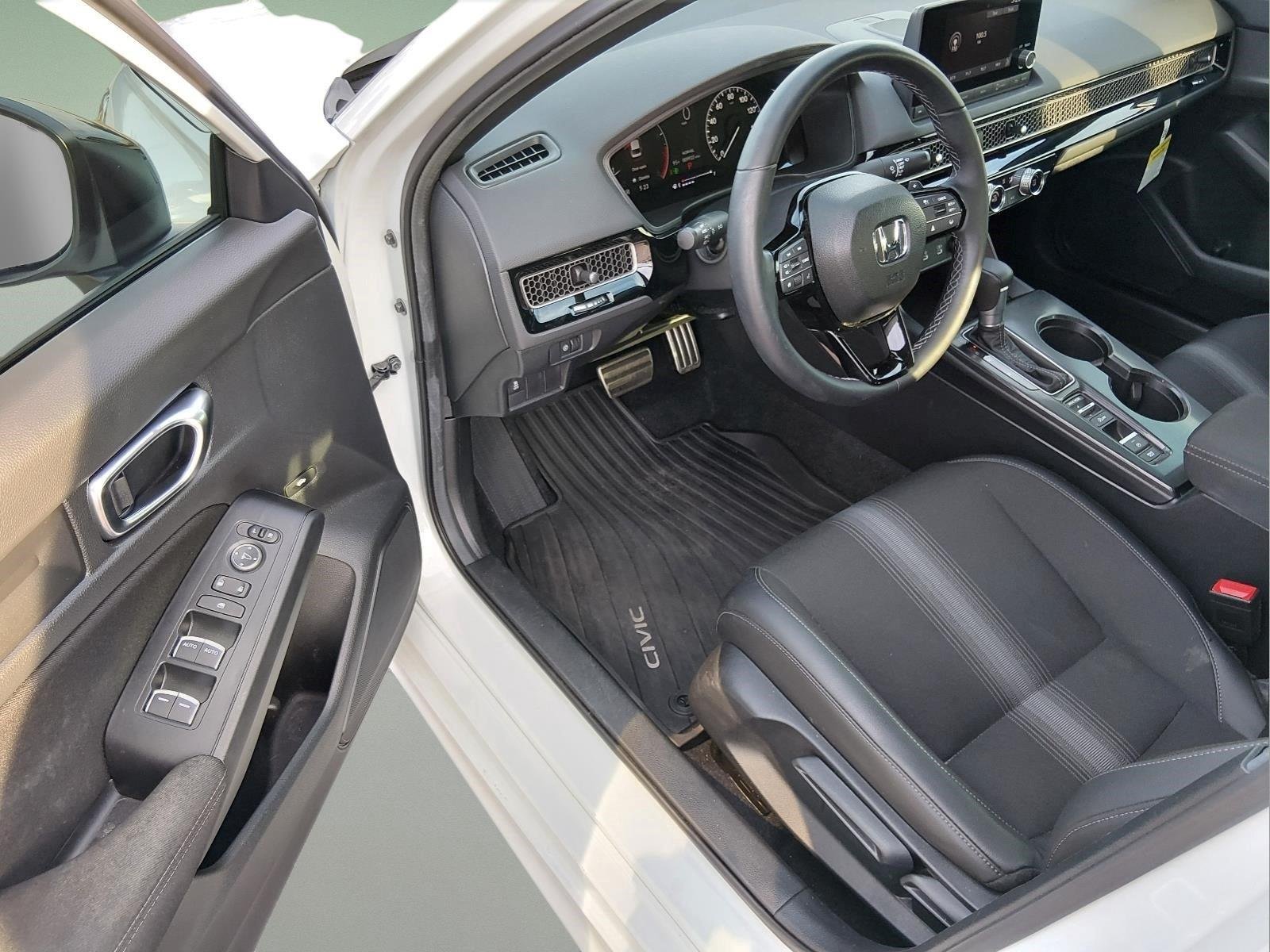 Used 2026 Platinum White Pearl Honda Sport image 15