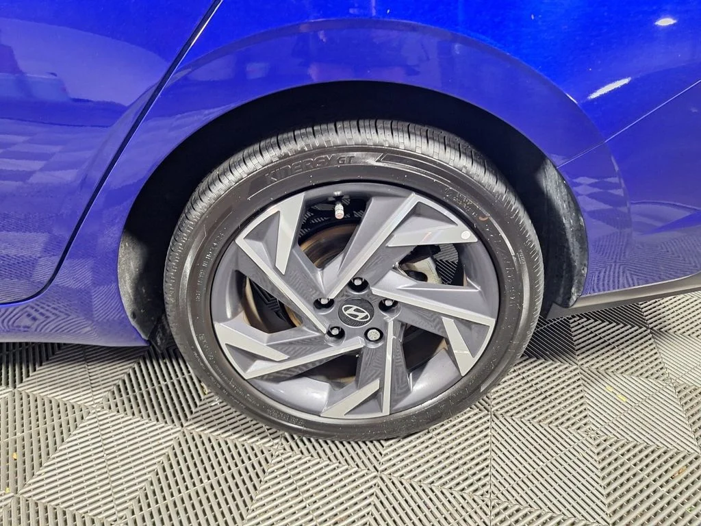 Used 2025 Intense Blue Hyundai SEL Convenience image 24