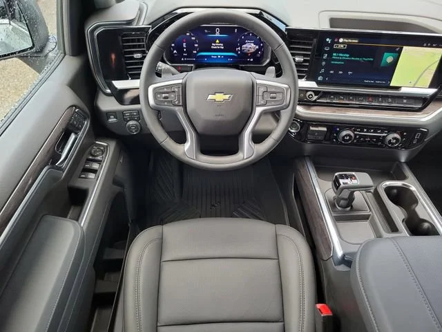 2026 Chevrolet Silverado 1500 LTZ - Photo 18