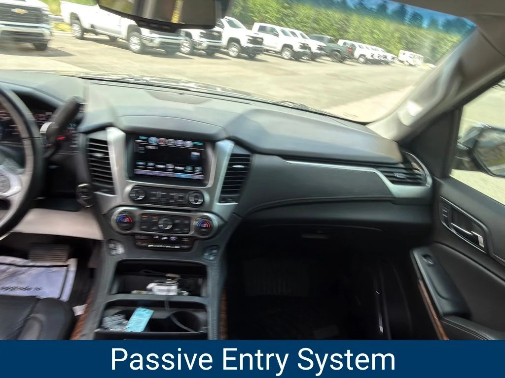 Used 2019 Black Chevrolet Premier image 24