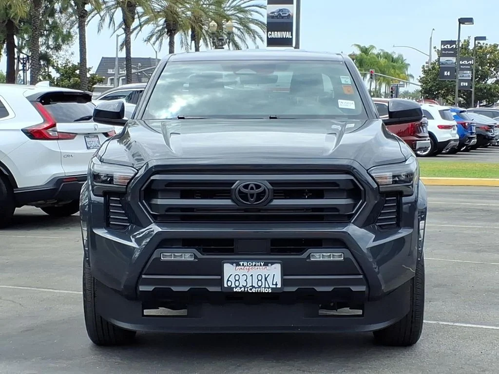 Used 2026  Toyota SR5 image 2