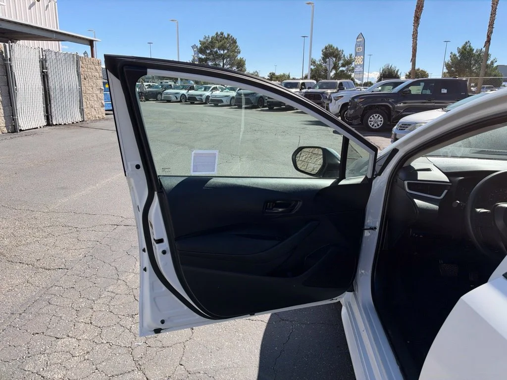 Used 2025 White Toyota LE image 13