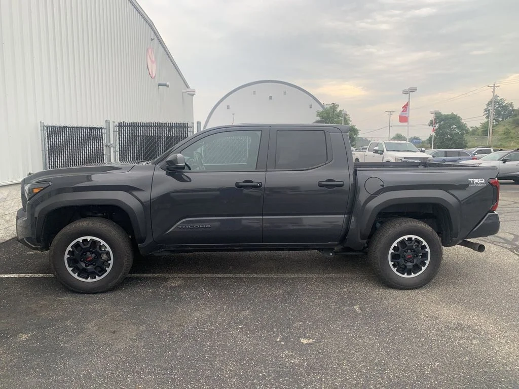 Used 2024  Toyota TRD Off-Road image 5