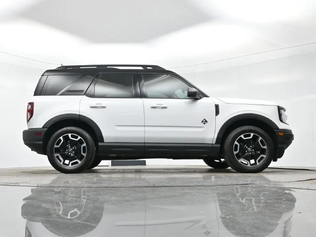 Used 2022 Oxford White Ford Outer Banks image 30