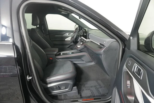 New 2026 Agate Black Metallic Ford ST image 33