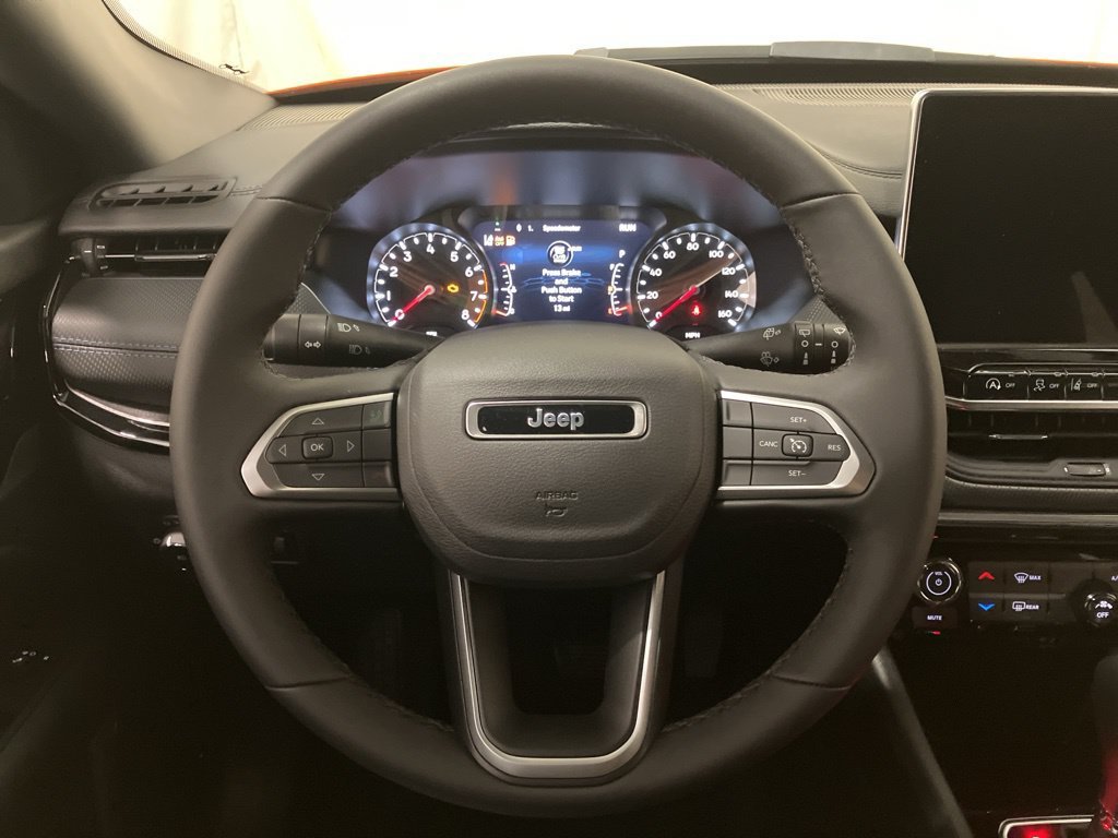New 2026 Joose Exterior Paint Jeep Latitude image 3