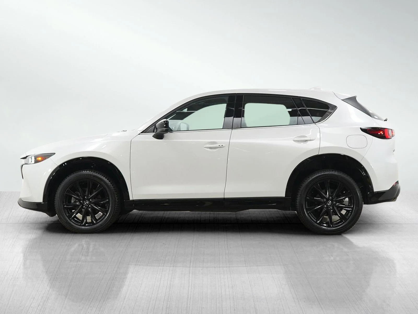 Used 2024 Mazda CX-5 Carbon Turbo with VIN JM3KFBAY2R0403084 for sale in Burnsville, Minnesota