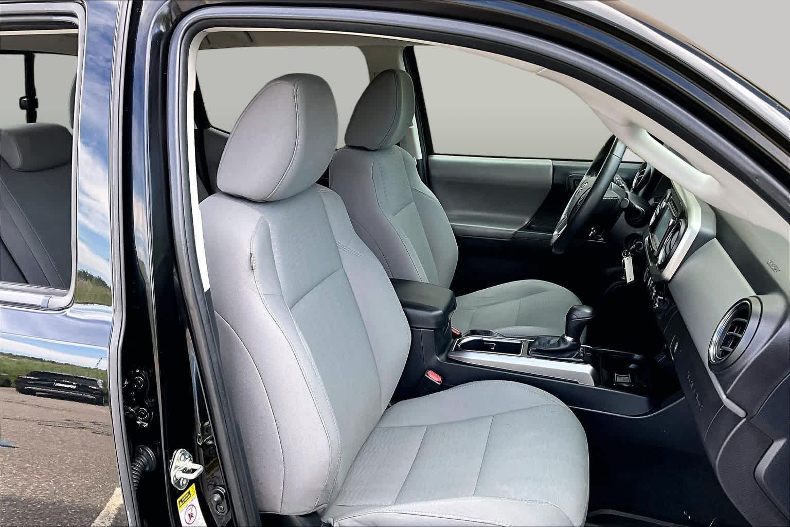 Used 2017 Black Toyota SR5 image 8