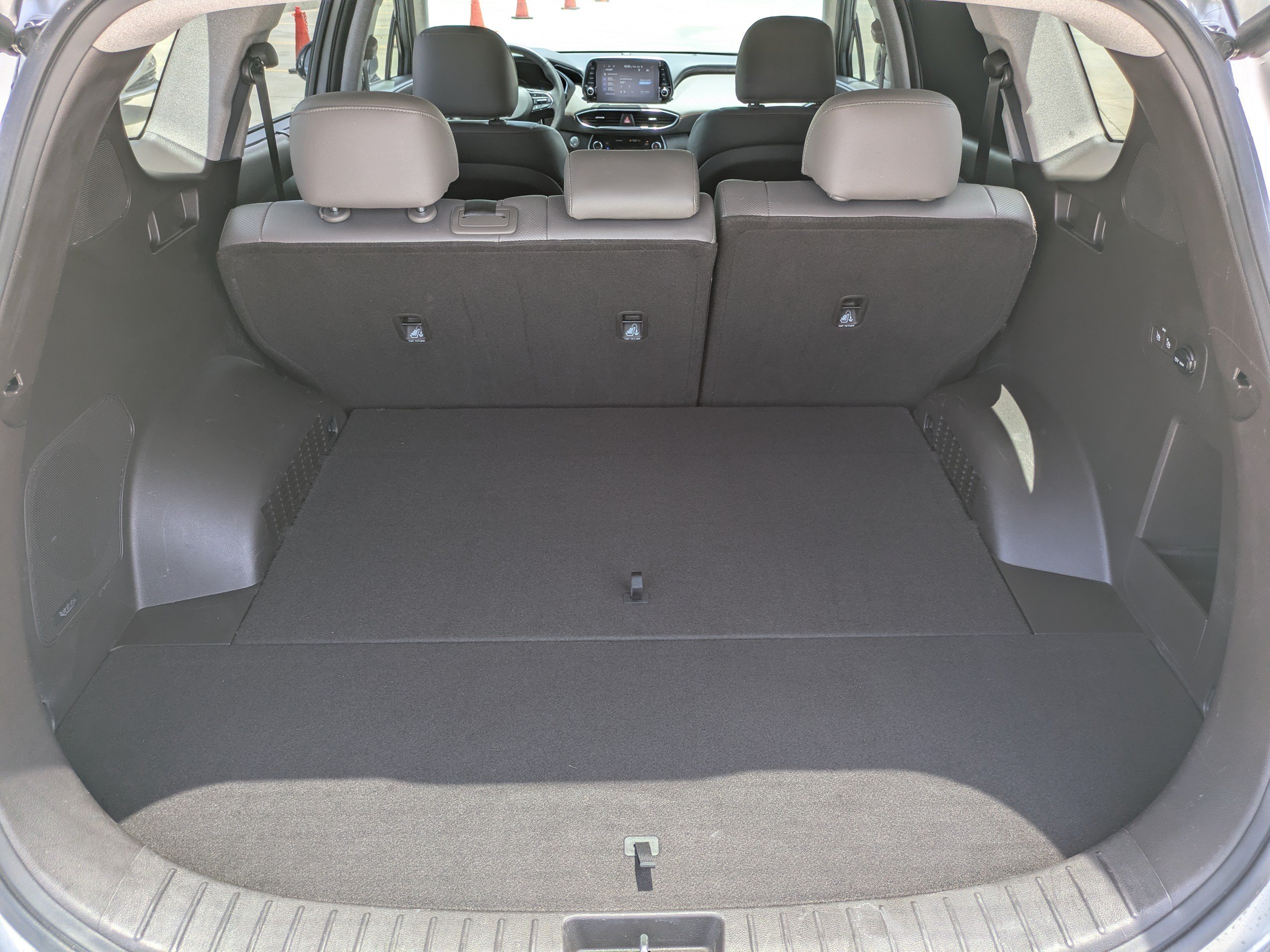 Used 2020 Shimmering Silver Pearl Hyundai LIMITED image 11