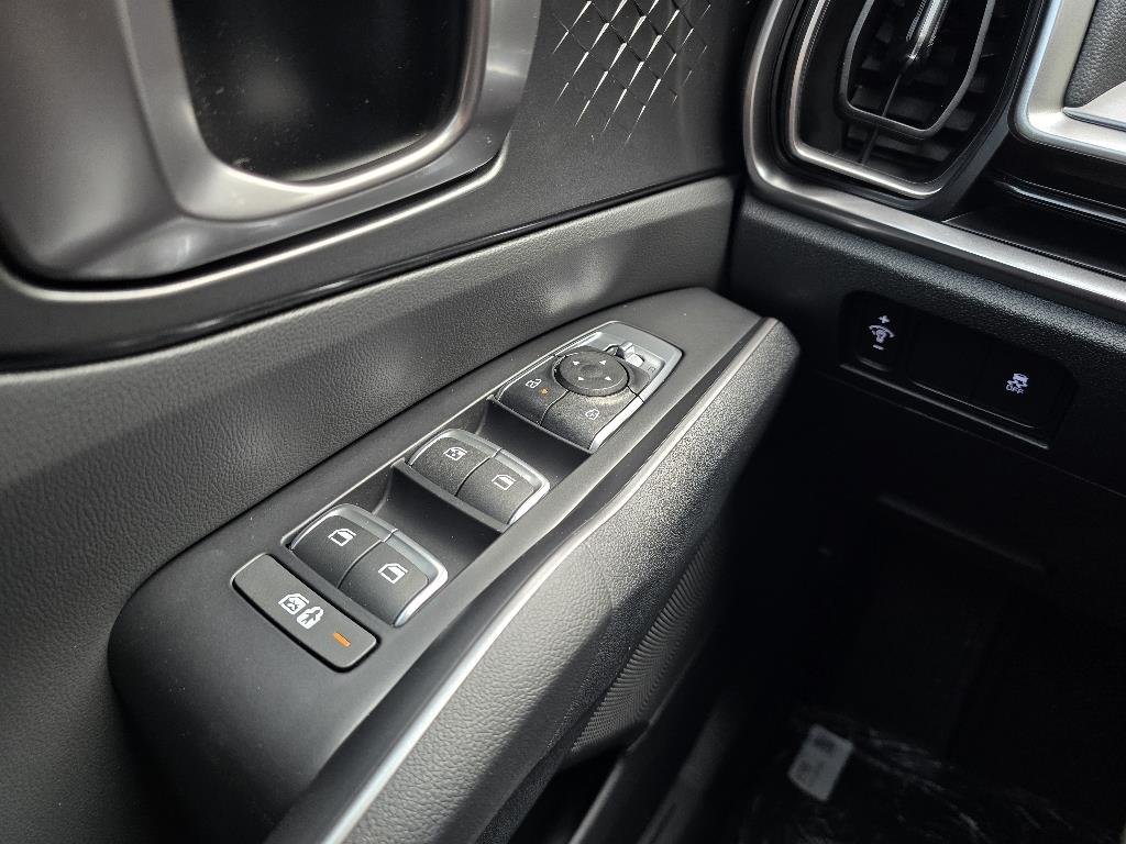 New 2026 Ivory Silver Kia LX image 12