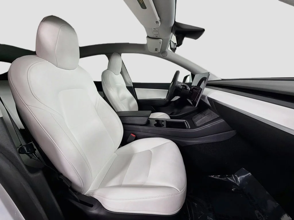 Used 2021 White Tesla Long Range image 30
