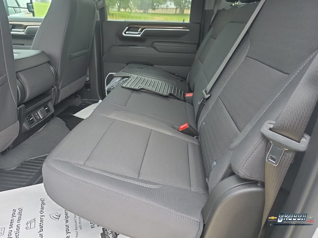 New 2026 Summit White Chevrolet LT image 22