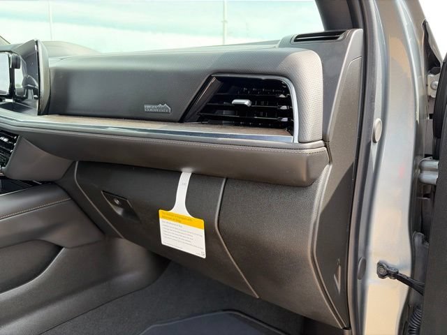 2026 Chevrolet Suburban High Country - Photo 57