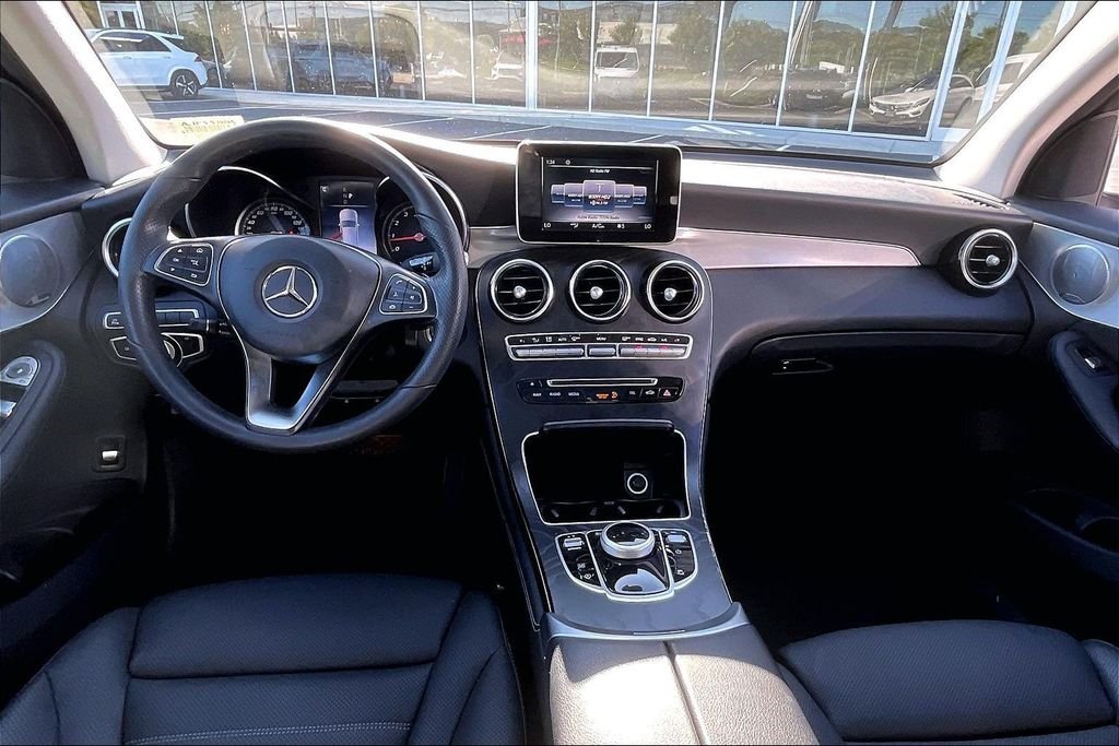 2019 Mercedes-Benz GLC GLC300 - Photo 13