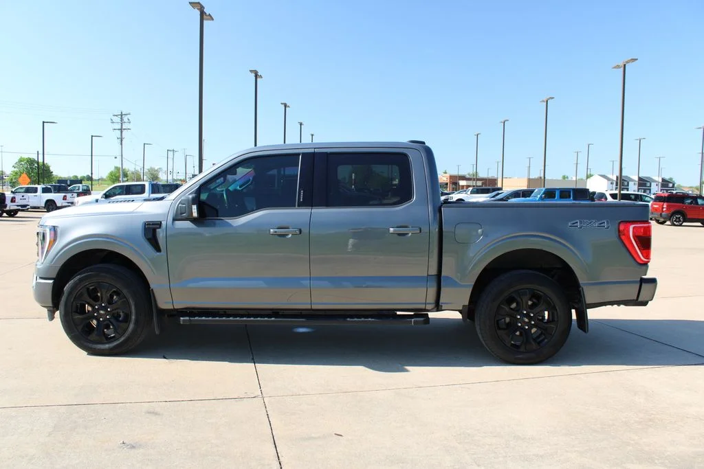 Used 2023 Gray Ford XLT image 18