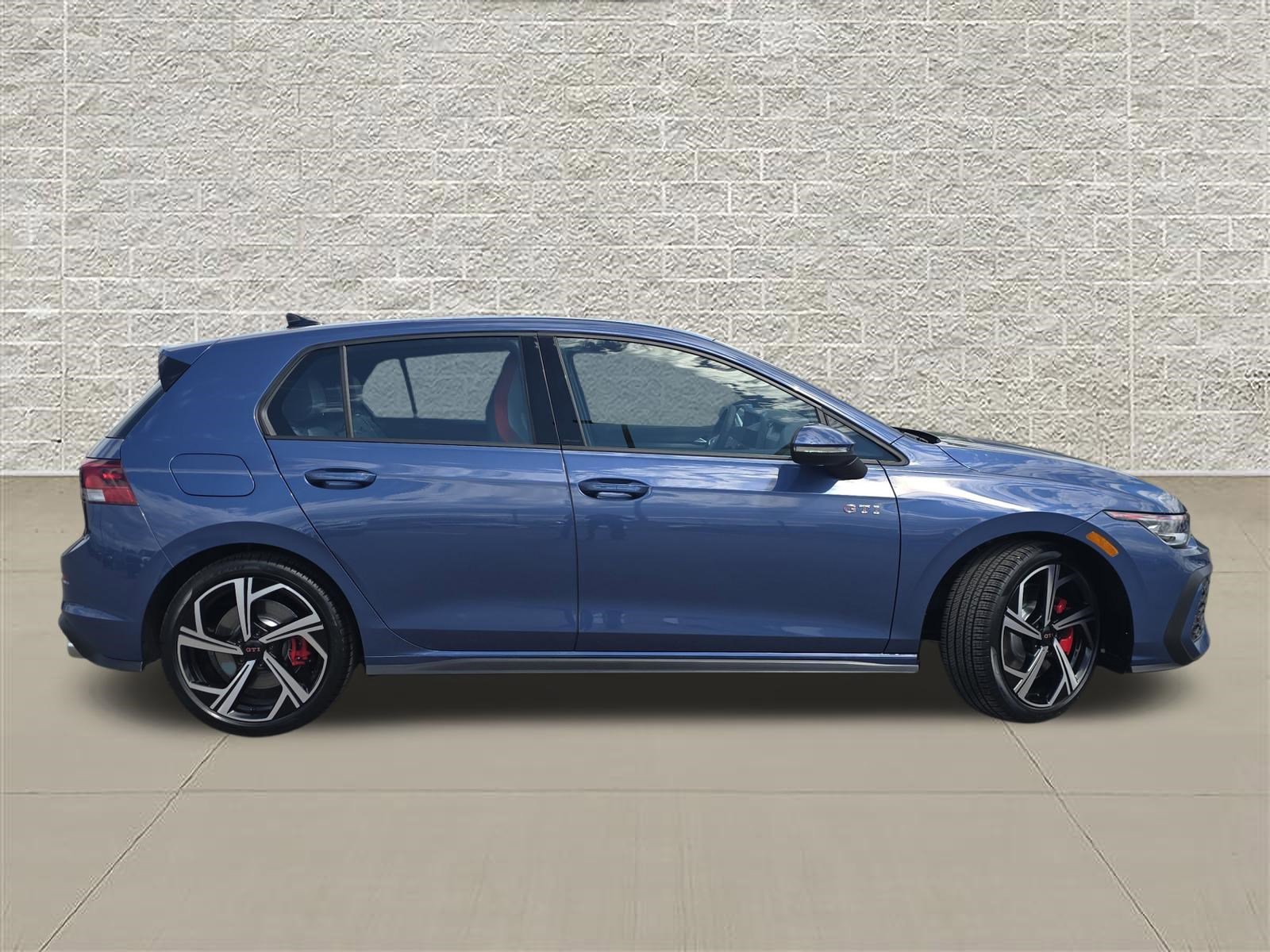 New 2026 Slate Blue Metallic Volkswagen SE image 8