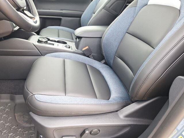 New 2026 Azure Gray Metallic Tri-Coat Ford Outer Banks® image 12