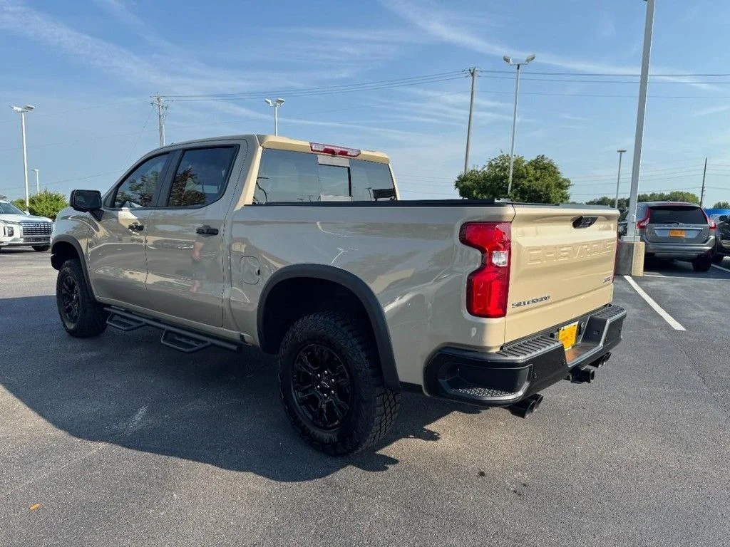 Used 2023 Beige Chevrolet ZR2 image 6