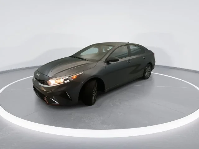 Used 2023 Gray Kia GT-Line image 2